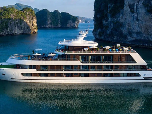 Ha Long Premium Cruise - Full day tour with Lunch-Explore Cave-Titop Island